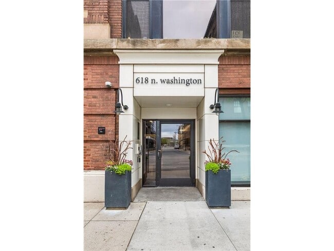 Building Photo - 618 N Washington Ave
