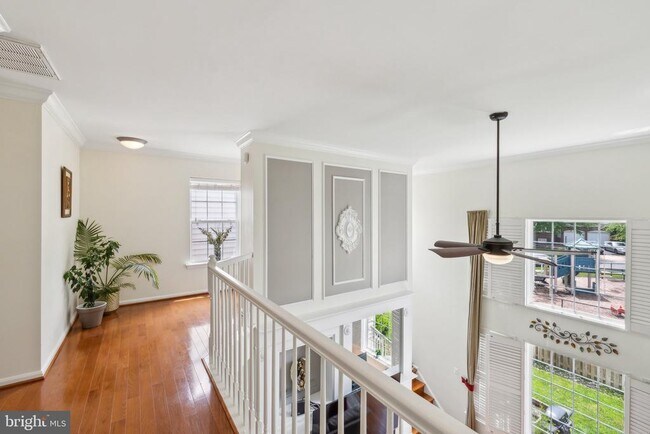 Building Photo - 4843 Montega Dr