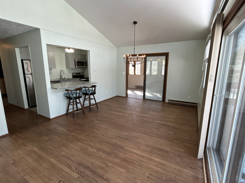 Building Photo - 802 Placer Ct