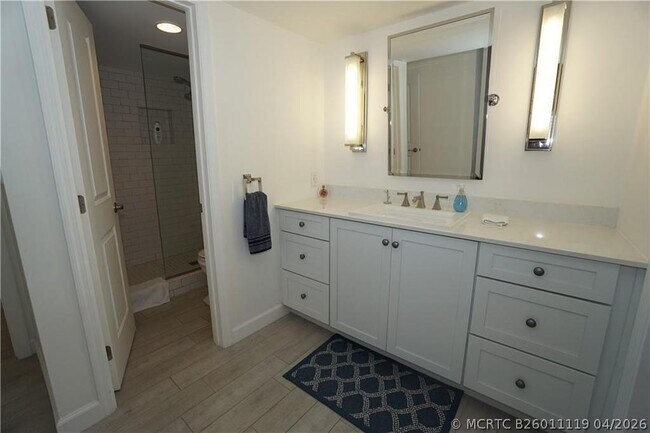 Building Photo - 5200 N Ocean Blvd