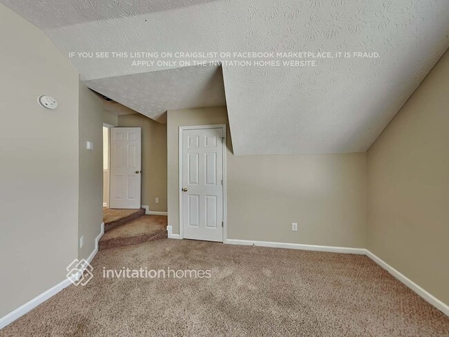 Building Photo - 1424 Fairbrooke Ct