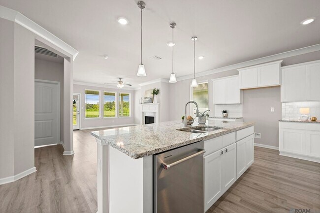 Building Photo - 4422 Mendocino Way