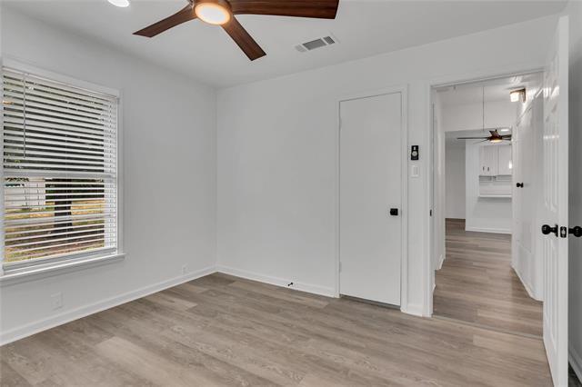 Building Photo - 704 Vine St