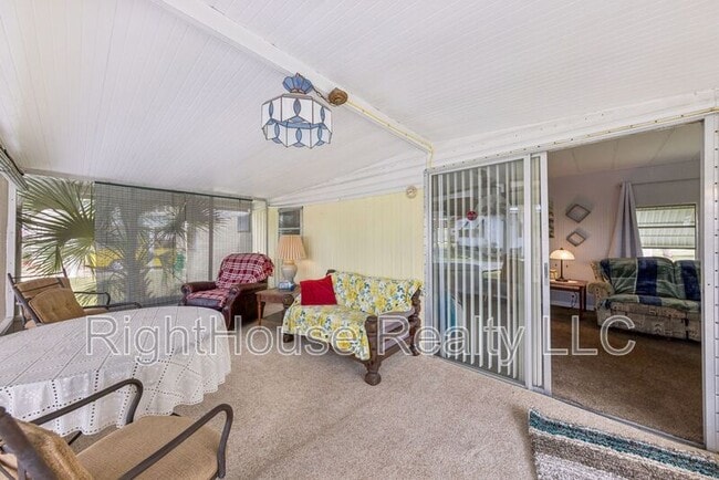 Building Photo - 77 Wildwood Ln