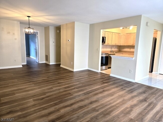 Building Photo - 49 Alexandria Way