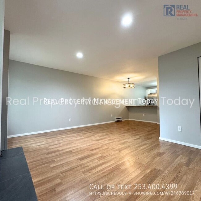 Building Photo - 533 S 323rd Pl