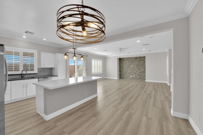 Building Photo - Upgraded 3 Bedrooms, 2.5 Bathrooms home in...