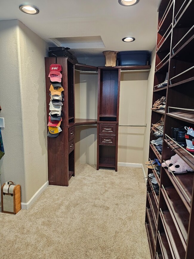 Building Photo - 978 SW Princeton Pl