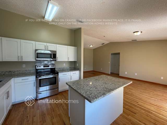 Building Photo - 17532 SW 137th Ct