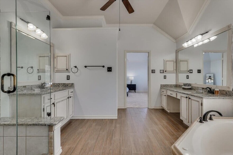 Building Photo - 2800 Cherry Spring Ct