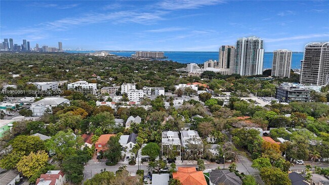 Building Photo - 3075 Mary St