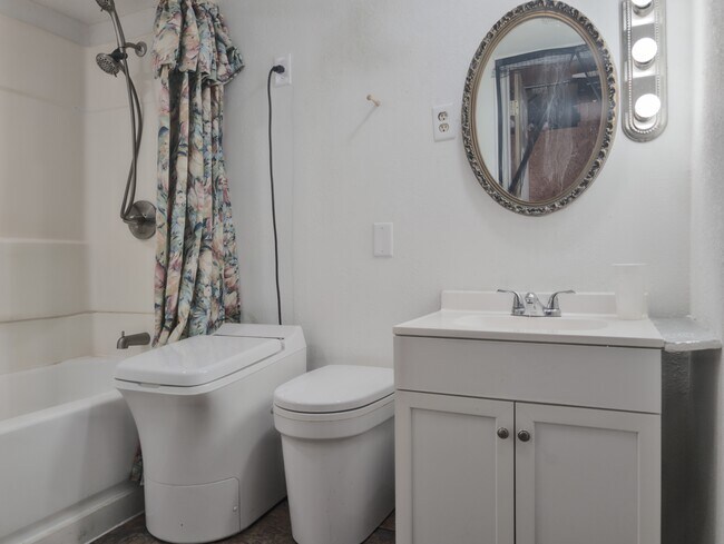 Building Photo - 1663 Treasure Isle Rd