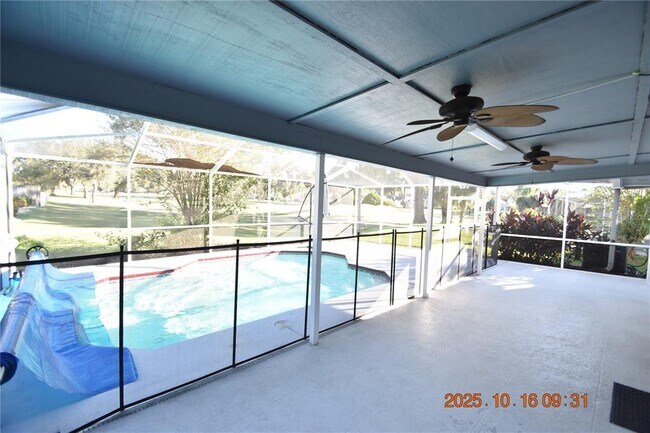Building Photo - 2712 Falling Leaves Dr