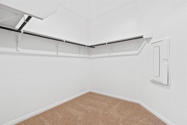 Building Photo - 113 Antrim Cove