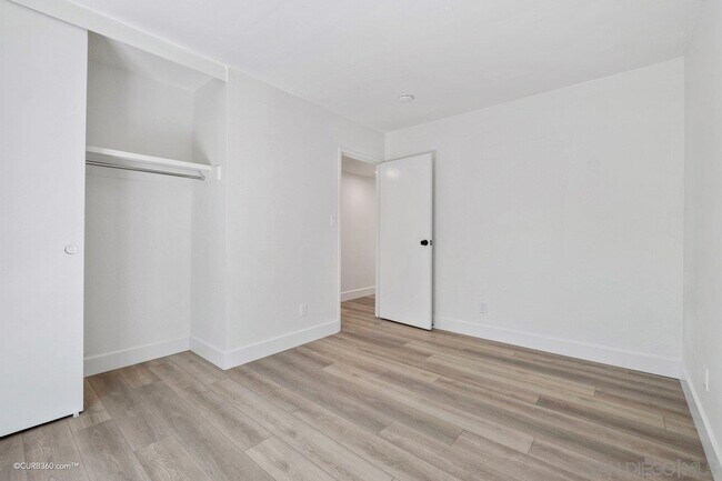 Building Photo - 1250 Cave St