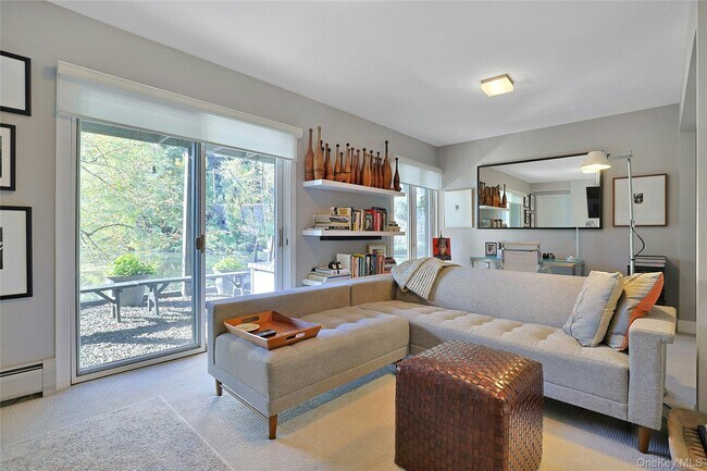 Building Photo - 188 Ferdon Ave