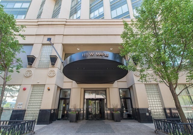 Building Photo - Highly Desirable Gold Coast 1b1b Apartment