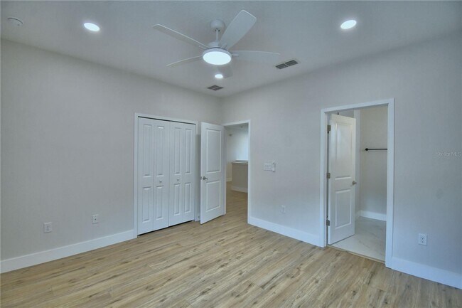 Building Photo - 2673 Calistoga Ave