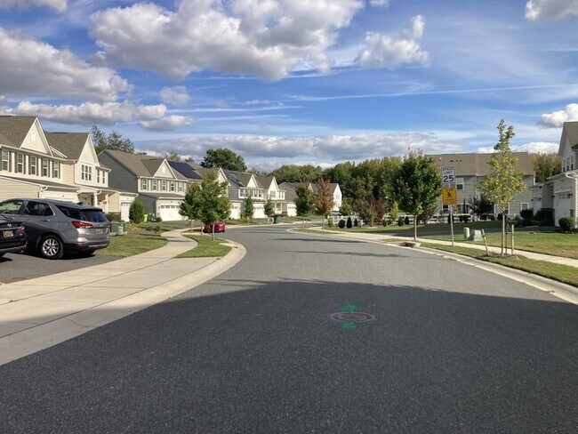 Building Photo - 301 Theodora Way