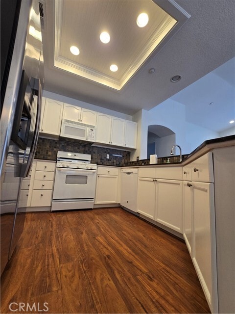 Building Photo - 3317 E Metcalf Cir