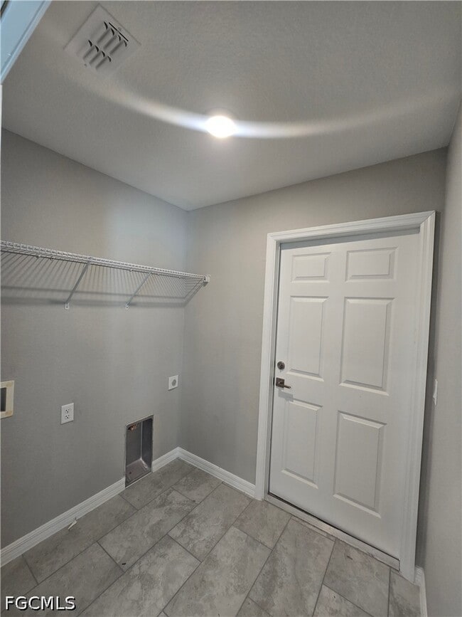 Building Photo - 4309 NE 20th Ct