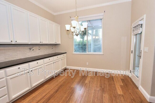 Building Photo - 2040 San Esteban Cir