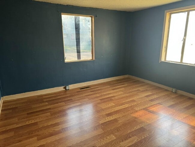 Building Photo - 2124 47th St Ensley