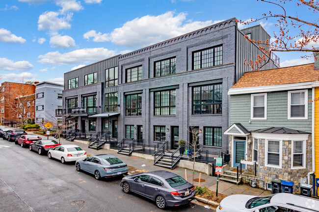 770-774 Girard St NW - Helicopter Factory