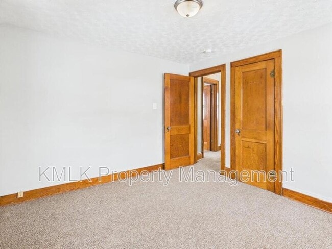 Building Photo - 806 Crouse St