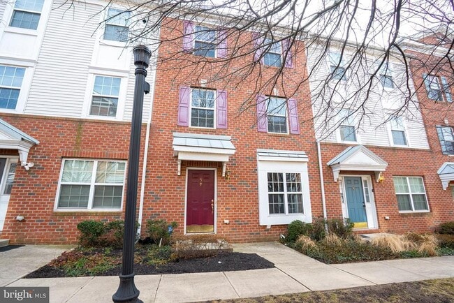 Building Photo - 5 Rafting Way