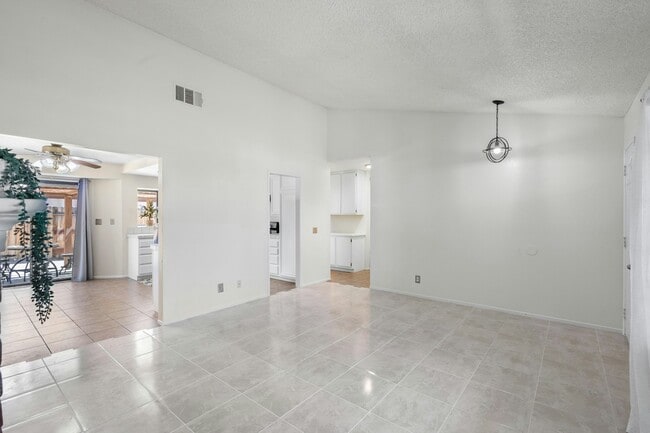 Building Photo - 4202 E Ave Q-12