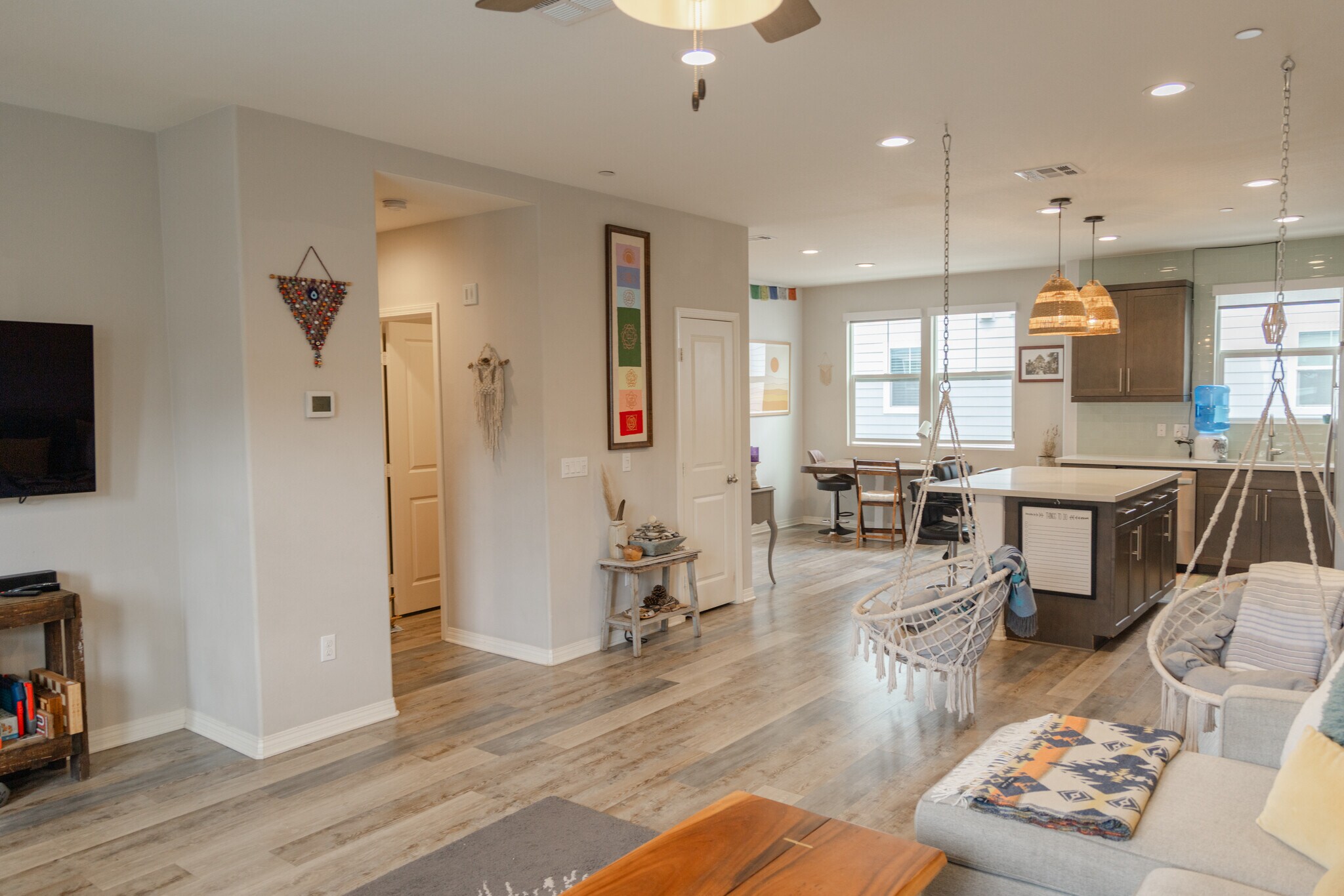 Building Photo - 505 Lark Way