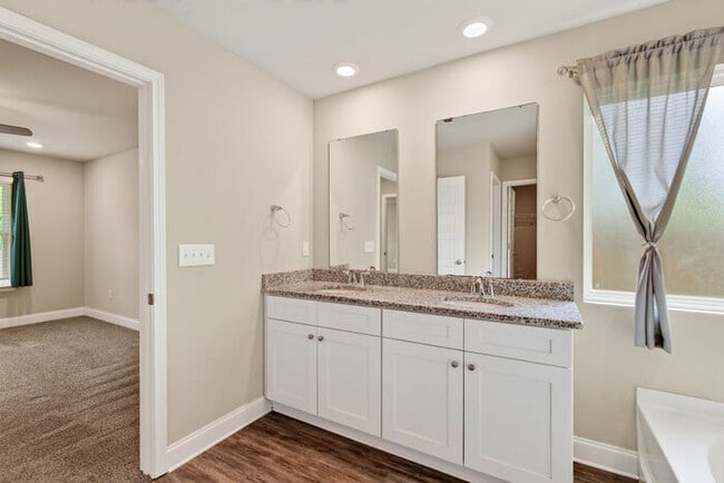 Building Photo - 10180 Orchid Magnolia Dr
