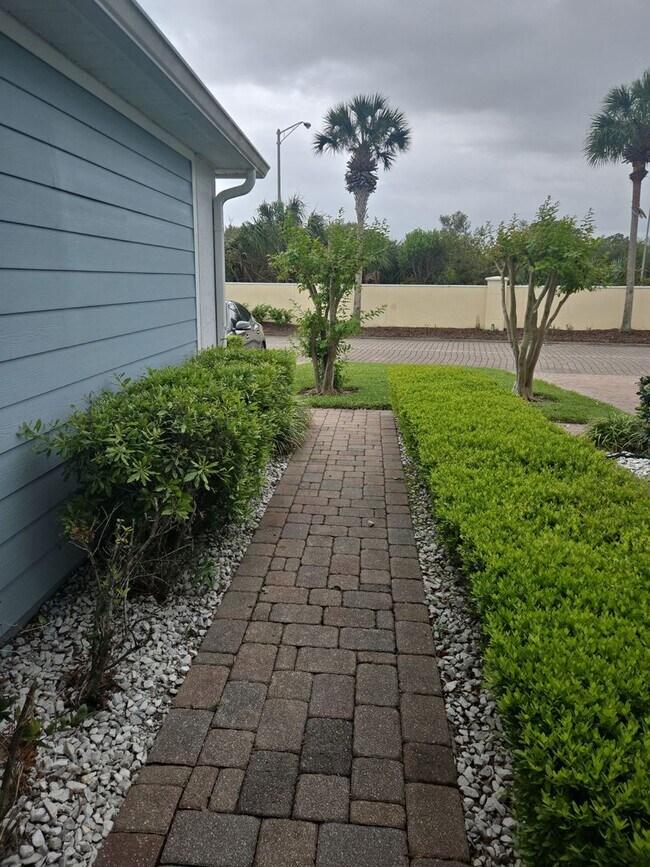 Building Photo - Mesmerizing Single-Family Home | 2 BR/2BA | Amenities: Pool| In St. Augustine