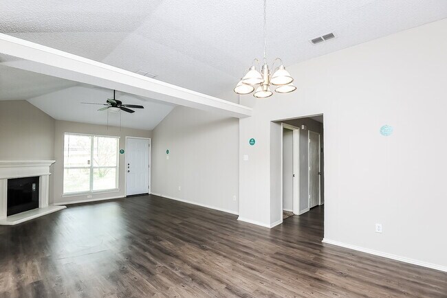 Building Photo - 10244 Cypress Hills Dr
