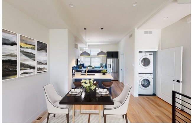 Building Photo - 2578 S Delaware St