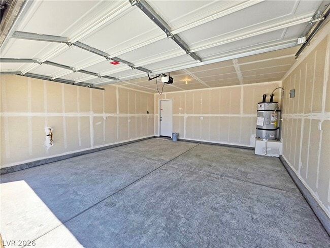Building Photo - 663 Huyana Wind Dr