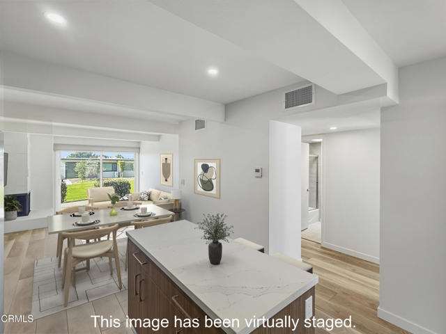 Building Photo - 61 Redwood Ave