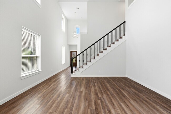 Building Photo - 8017 Whisper Grove Dr