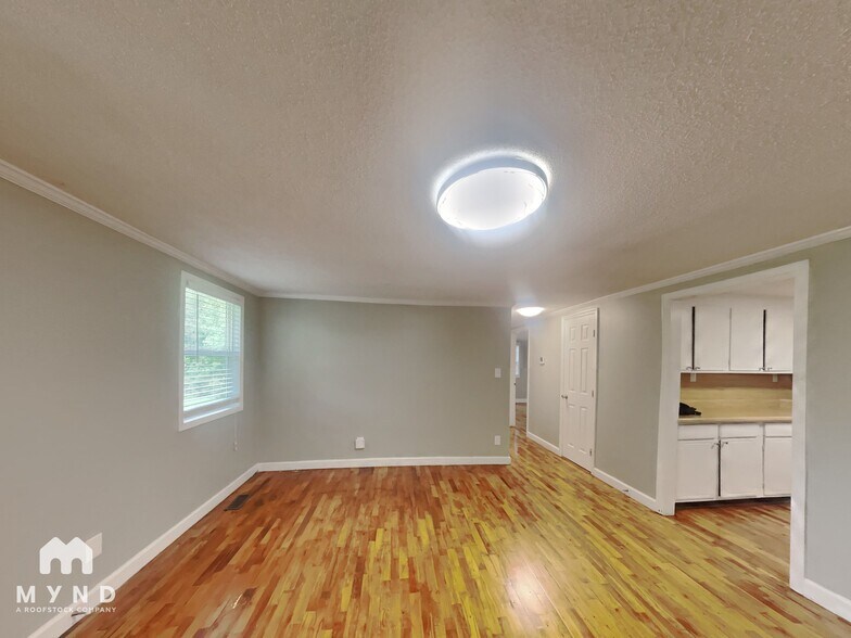 Building Photo - 997 Kerr Rd