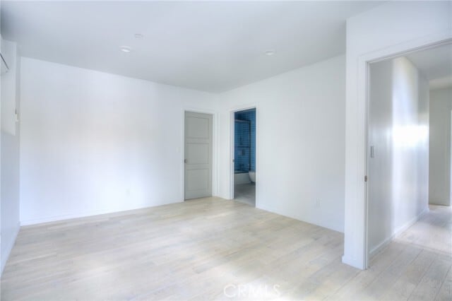 Building Photo - 470 Sycamore Glen