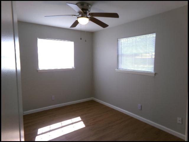 Building Photo - 2107 Muldrow Dr