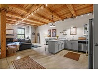 Building Photo - 127 5th St NE