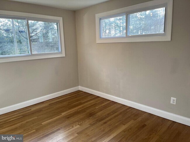 Building Photo - 6316 Bren Mar Dr