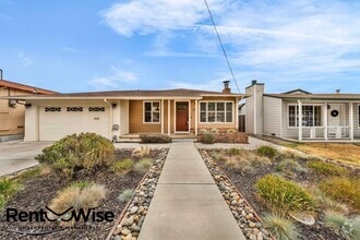 Building Photo - 338 Arbor Dr