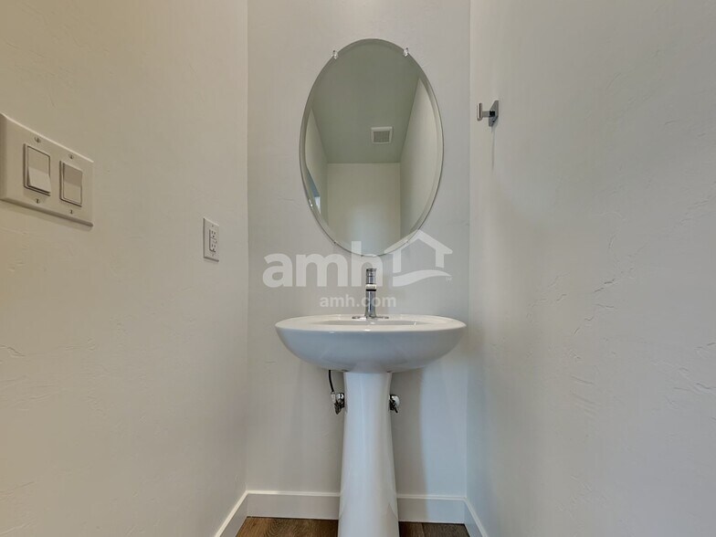 Building Photo - 12230 Thunder Creek Pky