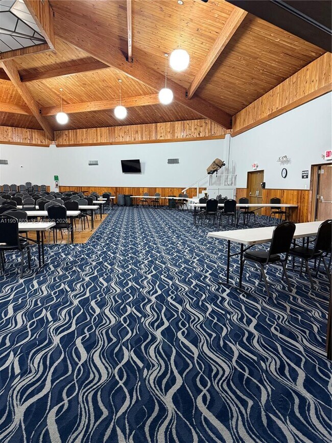 Building Photo - 6650 Royal Palm Blvd