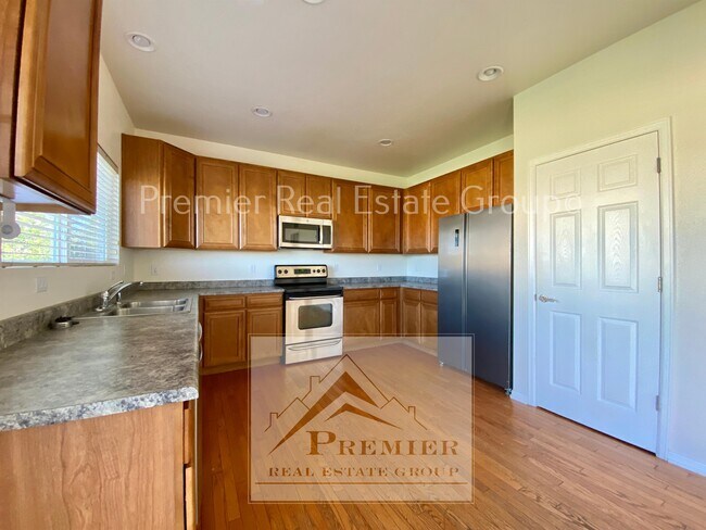 Building Photo - 3484 Spotted Tail Dr