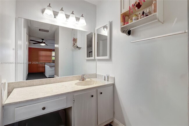 Building Photo - 4755 NW 30th St