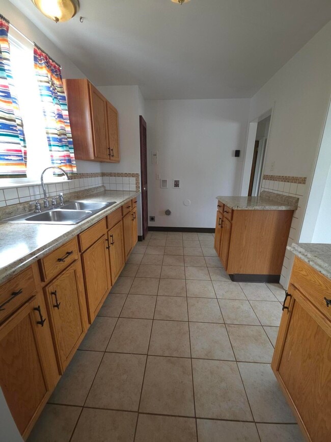 Building Photo - 2644 Barela St